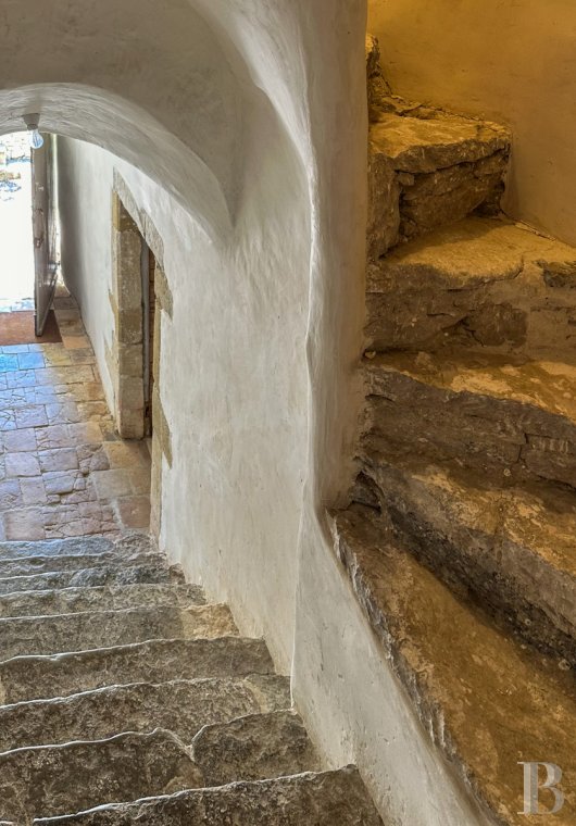 Dans le Gard, à Belvézet,  un ancien prieuré du 14e siècle au cœur du village - photo  n°21